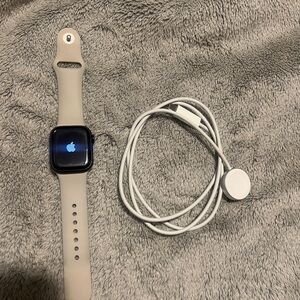 Series 7 Apple Watch GPS